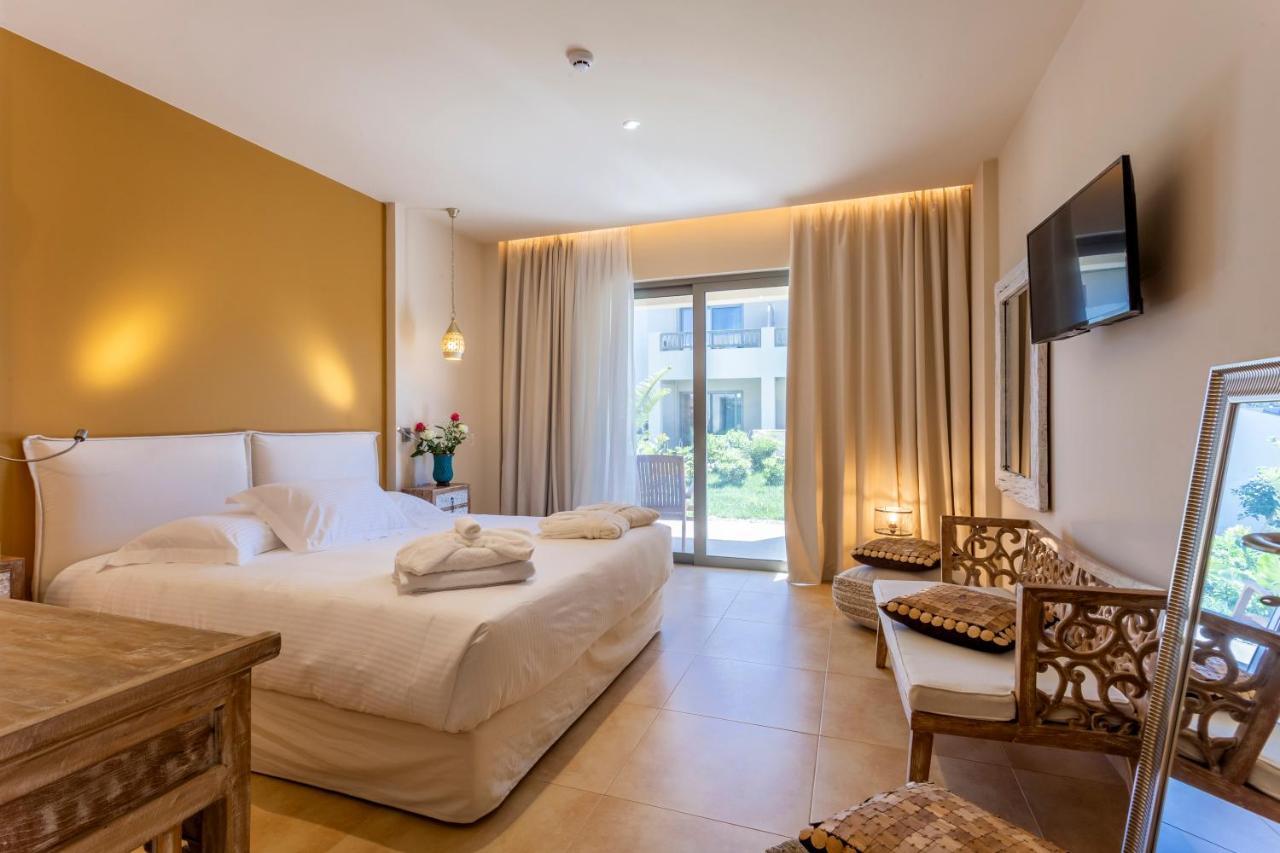 Elysian Luxury Hotel And Spa Kalamata Exterior foto