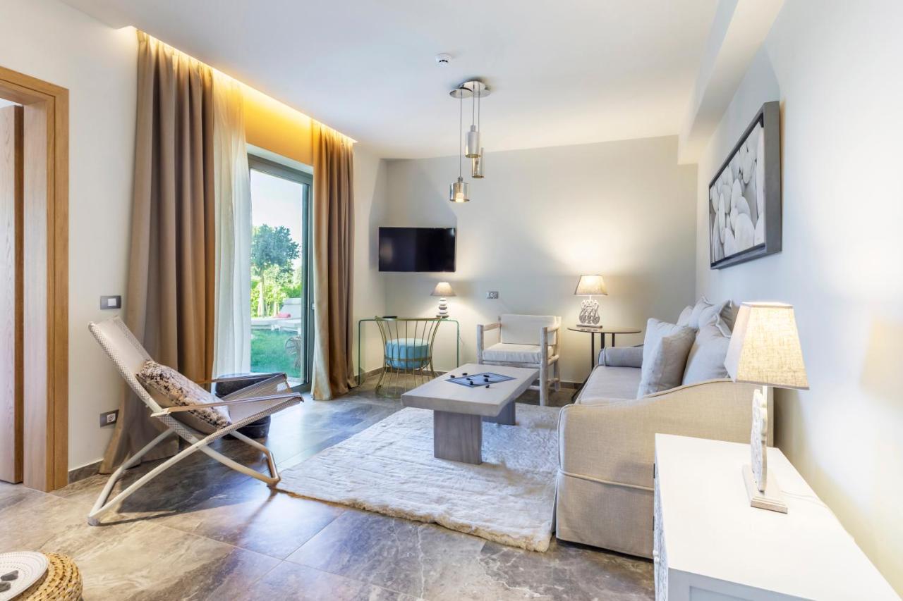 Elysian Luxury Hotel And Spa Kalamata Exterior foto