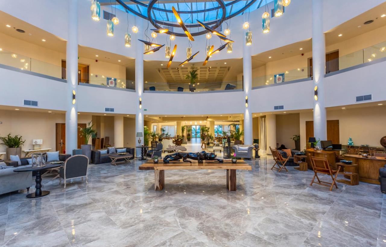Elysian Luxury Hotel And Spa Kalamata Exterior foto