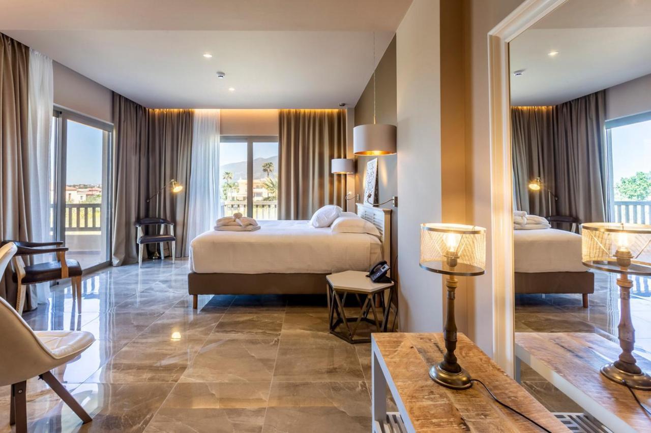 Elysian Luxury Hotel And Spa Kalamata Exterior foto
